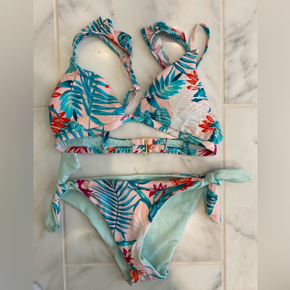 Size XS Dolce Vita Two Piece Bathing Suit